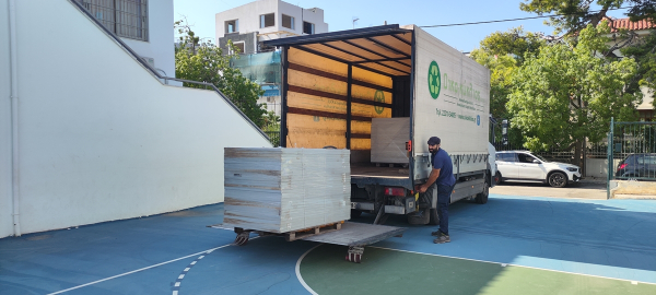 &Mu;&epsilon; &alpha;&sigma;&phi;&alpha;&lambda;ή &kappa;&alpha;&iota; &pi;&epsilon;&rho;&iota;&beta;&alpha;&lambda;&lambda;&omicron;&nu;&tau;&iota;&kappa;ά &upsilon;&pi;&epsilon;ύ&theta;&upsilon;&nu;&omicron; &tau;&rho;ό&pi;&omicron; &alpha;&pi;&omicron;&mu;&alpha;&kappa;&rho;ύ&nu;&theta;&eta;&kappa;&alpha;&nu; 2.286kg &pi;&alpha;&lambda;&alpha;&iota;ά &phi;&omega;&tau;&omicron;&beta;&omicron;&lambda;&tau;&alpha;ϊ&kappa;ά &pi;&lambda;&alpha;ί&sigma;&iota;&alpha; &alpha;&pi;ό 4 &sigma;&chi;&omicron;&lambda;&iota;&kappa;έ&sigmaf; &mu;&omicron;&nu;ά&delta;&epsilon;&sigmaf; &tau;&omicron;&upsilon; &Delta;ή&mu;&omicron;&upsilon;